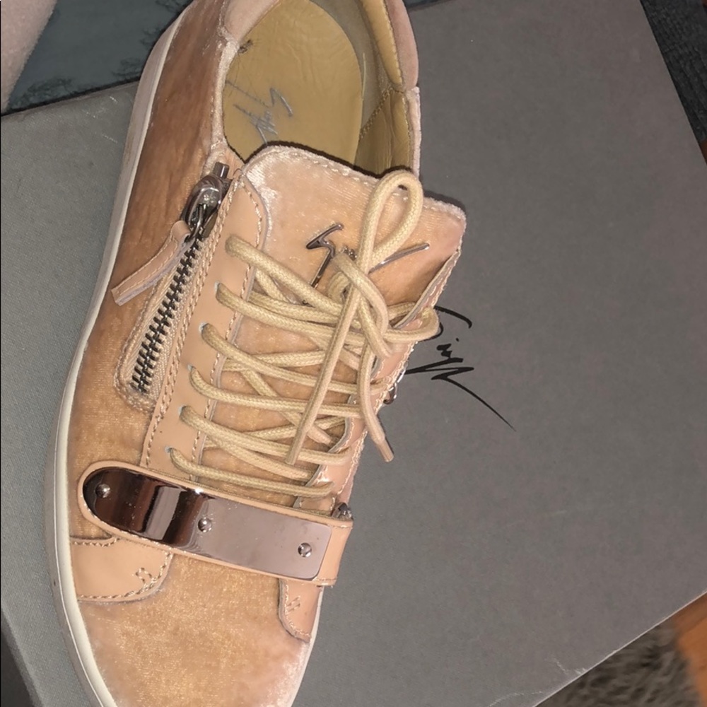 Giuseppe Zanotti Sneakers size 38.5